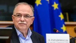 Veteran MEP Papadimoulis joins defecting SYRIZA MPs