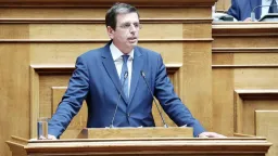Parliament bill does not give migrants right to citizenship, Migration Min Kairidis tells plenary