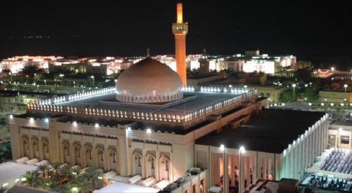 Kuwait mosques amend call to prayer to curb coronavirus