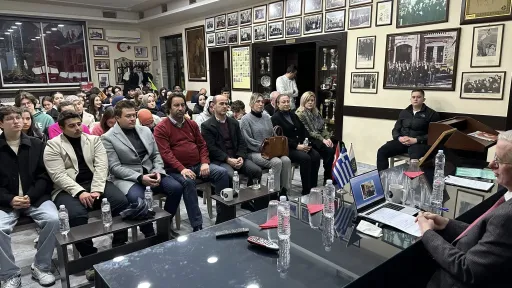 Mufti Trampa meet with young people in Xanthi Turkish Union
