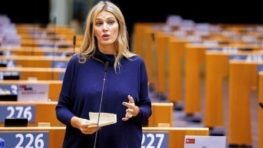 European Parliament lifts Greek MEP Kaili's immunity over case of allowances