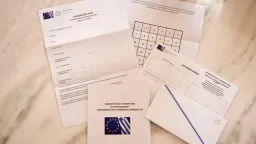 Thousands of Greeks abroad register for postal voting