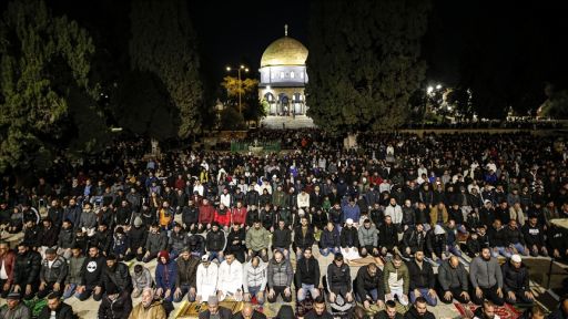 Nearly 35,000 Palestinians perform Tarawih prayer at Al-Aqsa Mosque