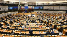 European Parliament approves contested migration reform