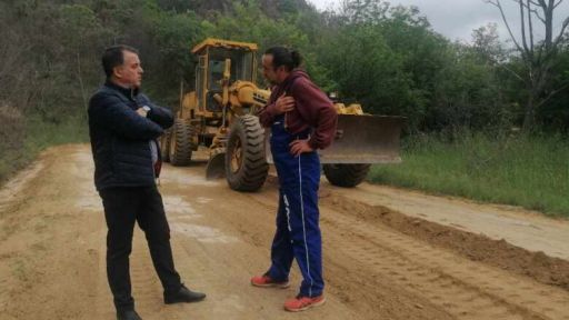 Road maintenance works continue in Kirazlı