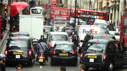 Greek diplomats in London rack up £1.6 mln in unpaid congestion charge fees