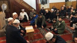 "Bring your child to Fajr prayer" program resumes