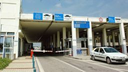 Foreign national arrested at Kipi Border crossing with 20 passports