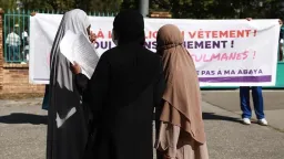 French Muslims decry government actions against Islamic schools