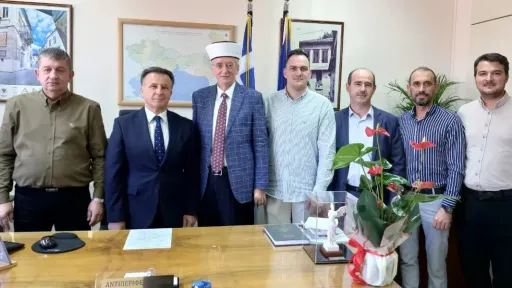 Xanthi Mufti Mustafa Trampa visits Deputy Regional Governor İrfan Hacıgene