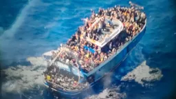 Rights groups call for criminal charges over Pylos shipwreck