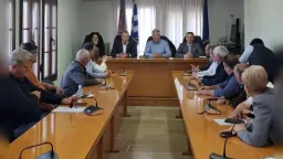 Regional governor of Eastern Macedonia and Thrace visits Topeiros for Easter greetings