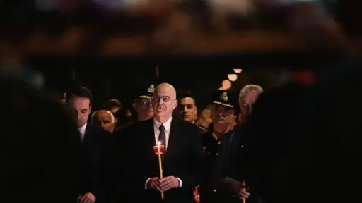 Defense minister visits Evros outpost