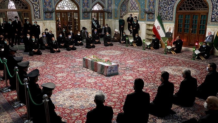 Iran: Growing calls for revenge over scientist killing