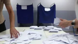 Poll shows New Democracy rising, Konstantopoulou's party slipping