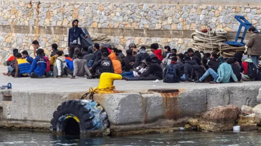 Migrants without papers face prison