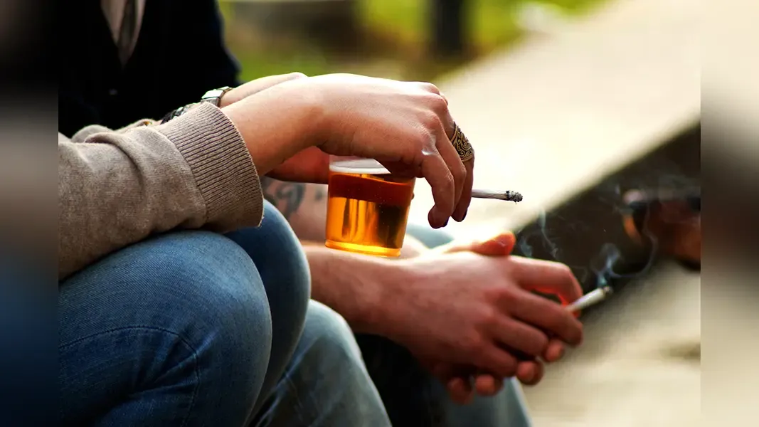 what does one cigarette do to your lungs Lungs of Man Who Smoked a Pack of Cigarettes Every Day for 30 Years?
