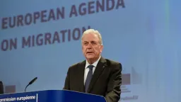 Avramopoulos criticizes Greece’s plan to deploy warship near Libya to curb migration