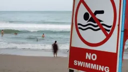 Health Ministry issues circular banning swimming in 13 areas of Attica