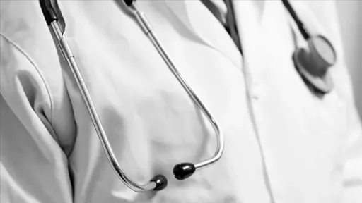 Private doctors granted access to public hospitals under new rules
