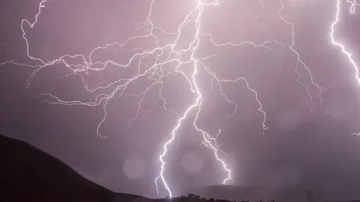 Over 5,000 lightning strikes recorded across Greece