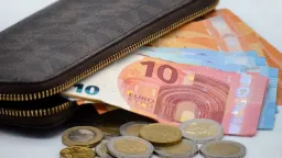Eurostat: Greece’s Tax-to-GDP ratio above EU average