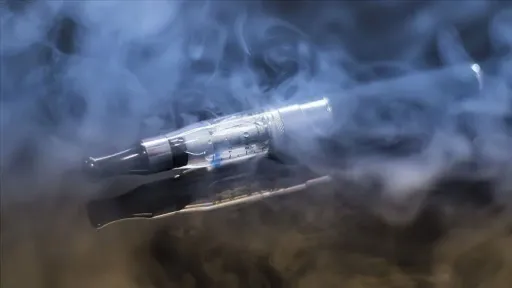 Youth vaping on the rise in Greece