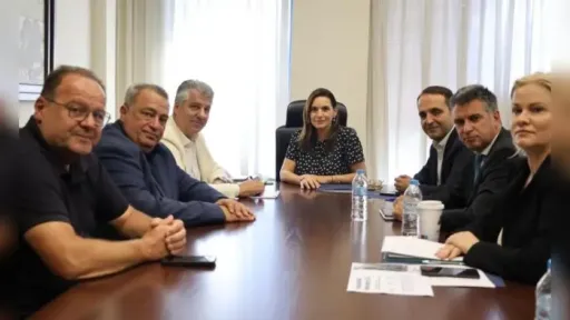 Tourism Minister Olga Kefalogianni meets East Macedonia and Thrace Regional Governor Christodoulos Topsidis