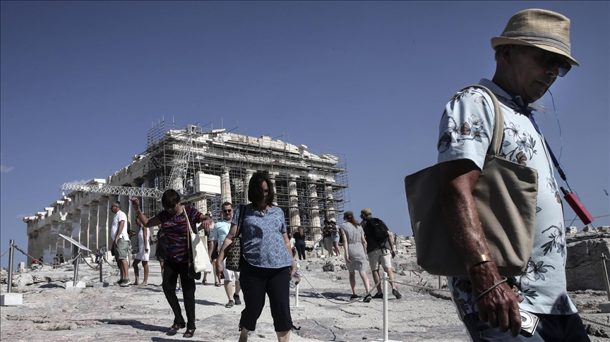 Israel, Greece sign tourism deal amid coronavirus