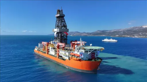 Türkiye's newest drilling ship arrives in southern port for Mediterranean operations