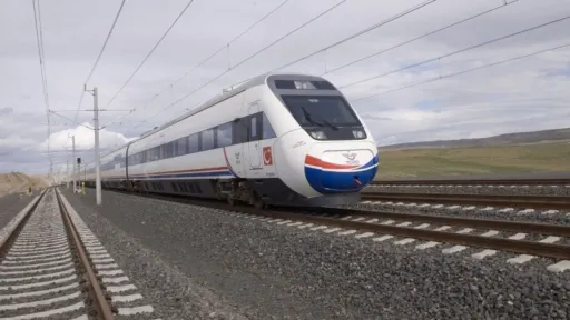 Bulgaria to build new rail link with Türkiye to ease border bottlenecks
