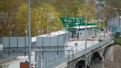 Estonia temporarily closes road crossing Russian territory after soldiers spotted