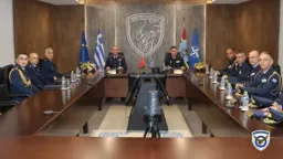 Chief of the Hellenic Tactical Air Force meets Turkish counterpart