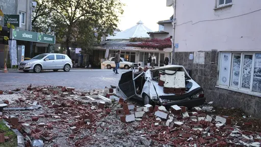 6.1 magnitude earthquake strikes Balıkesir-Turkiye; No fatalities reported