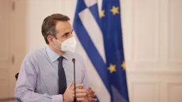 Prime Minister Mitsotakis tests positive for COVID-19
