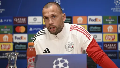 Ajax fires coach John Heitinga after 3–0 Champions League loss to Galatasaray