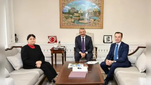 Family of Dr. Sadık Ahmet visits Edirne Governor Yunus Sezer