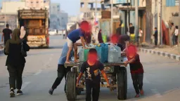 Israel only lets 1/3 of aid trucks into Gaza in violation of cease-fire