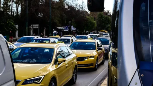 Taxi drivers announce nationwide 48-hour strike on December 2–3