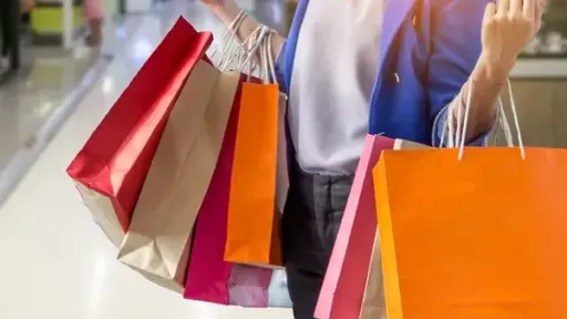 Consumers show increased intention to shop during 2025 holiday season