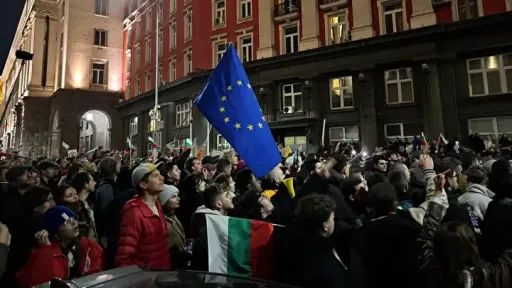 Bulgaria withdraws 2026 budget after protests over tax hikes and spending