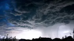 Widespread showers expected Wednesday as Southeast winds strengthen