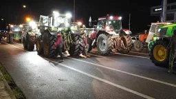 Farmers vow to maintain blockades, reject talks