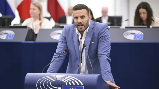 SYRIZA MEP admits ‘Wrong Reaction’ after alleged assault in Strasbourg