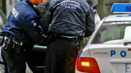 Five arrested over armed robberies in İskeçe