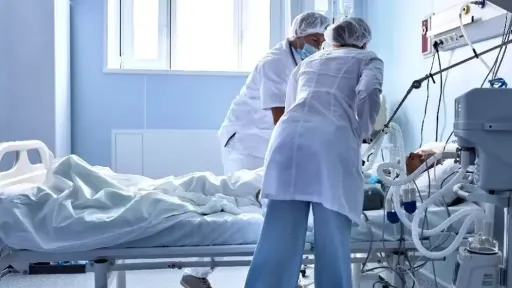 Greece reports 12 new flu deaths as ICU cases increase