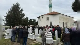 Ali Salihoğlu commemorated at his grave on the third anniversary of his passing