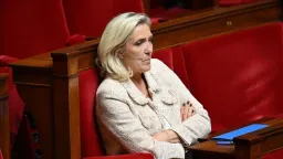 French prosecutors seek 5-year ban on far-right leader Marine Le Pen from holding office
