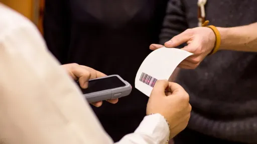 Illegal Greek passenger kills Turkish train conductor in Germany