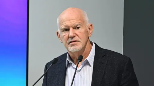Papandreou angrily denies relations with Epstein